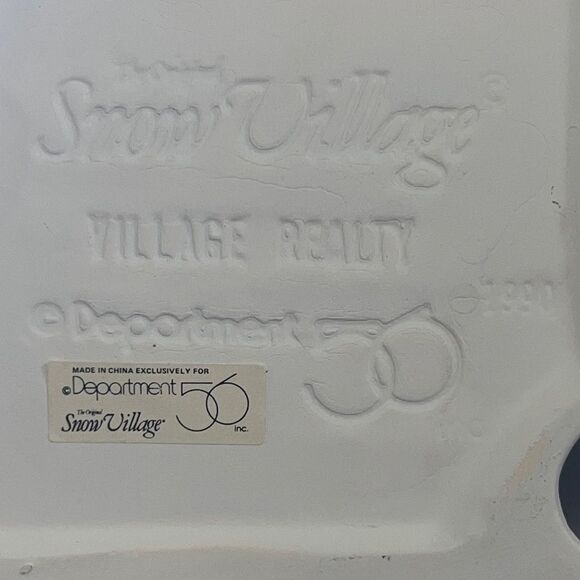Department 56 The Original Snow Village Village Realty Ceramic #5154-3 EUC - Picture 6 of 9